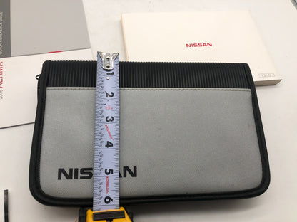 2006 Nissan Altima Owners Manual Set with Case OEM A01B05010