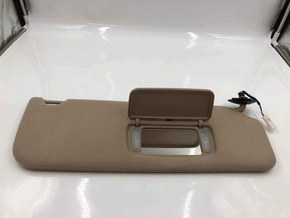 2005-2010 Toyota Sienna Passenger Sun Visor Tan Illuminated OEM D02B65001
