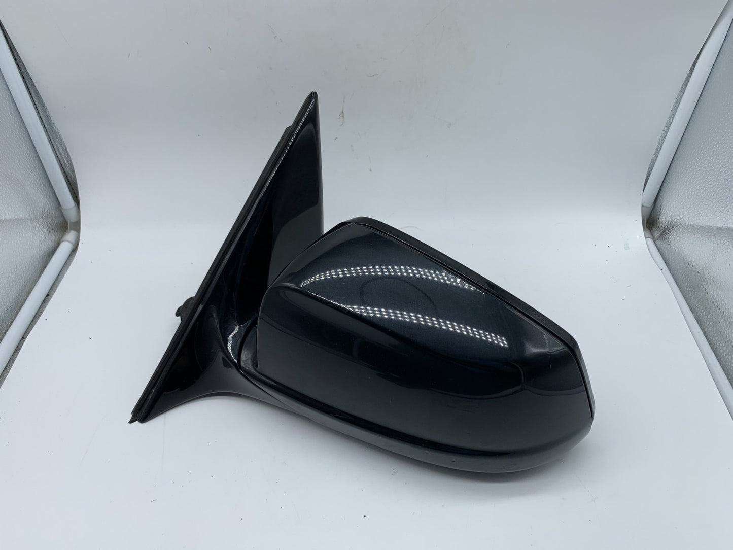 2011-2012 BMW 535i Driver Side View Power Door Mirror Black OEM D03B40003