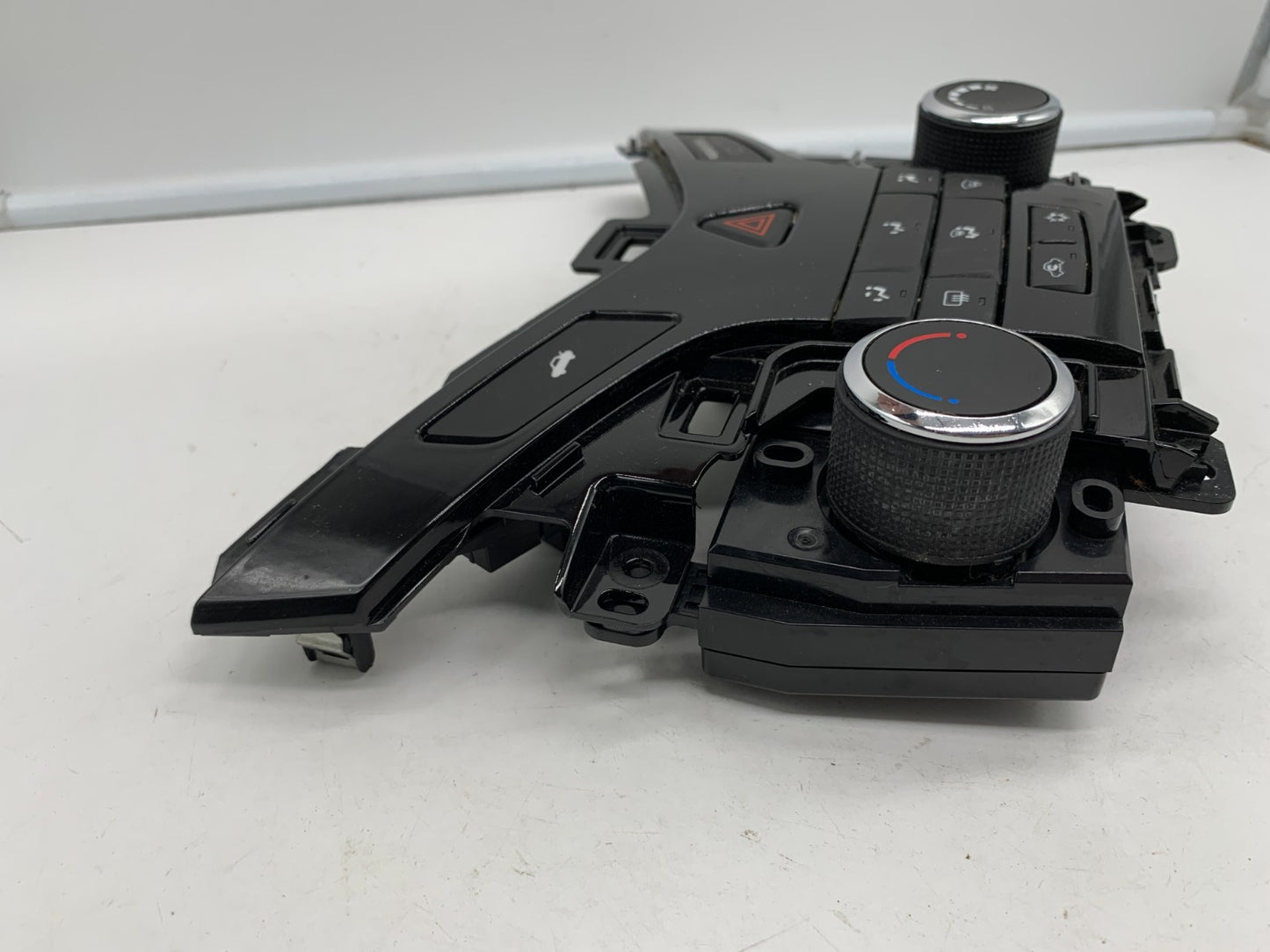 2012-2016 Chevrolet Cruze AC Heater Climate Control Unit OEM C02B21022