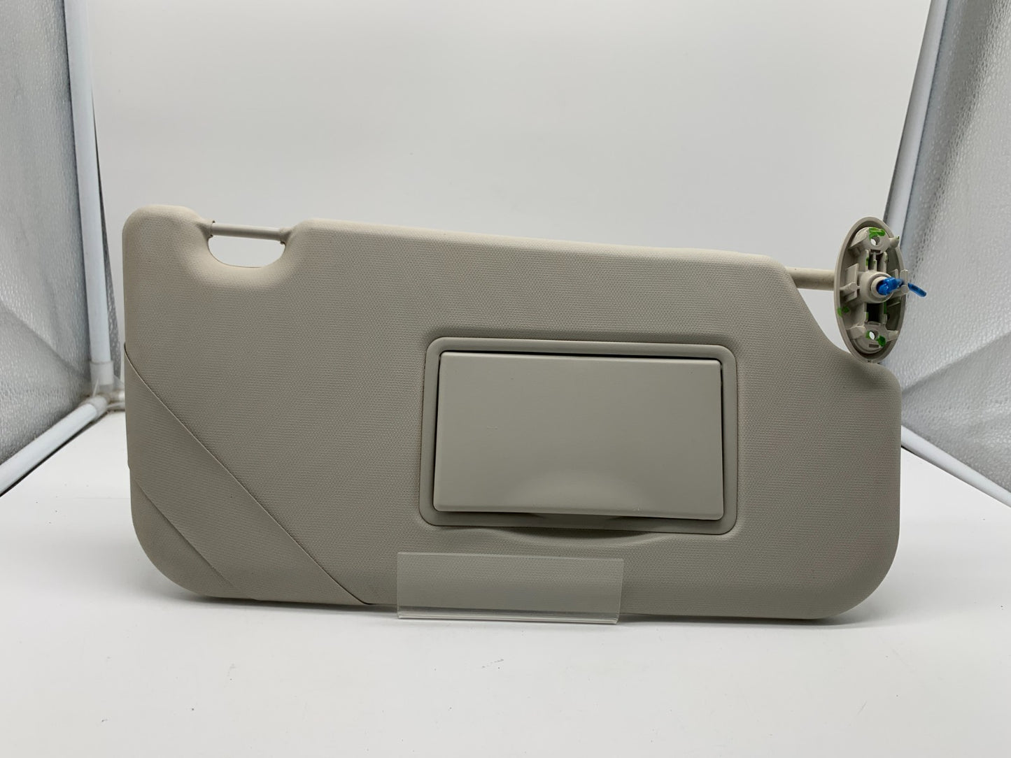2012-2013 Ford Focus Passenger Sun Visor White OEM B04B43005
