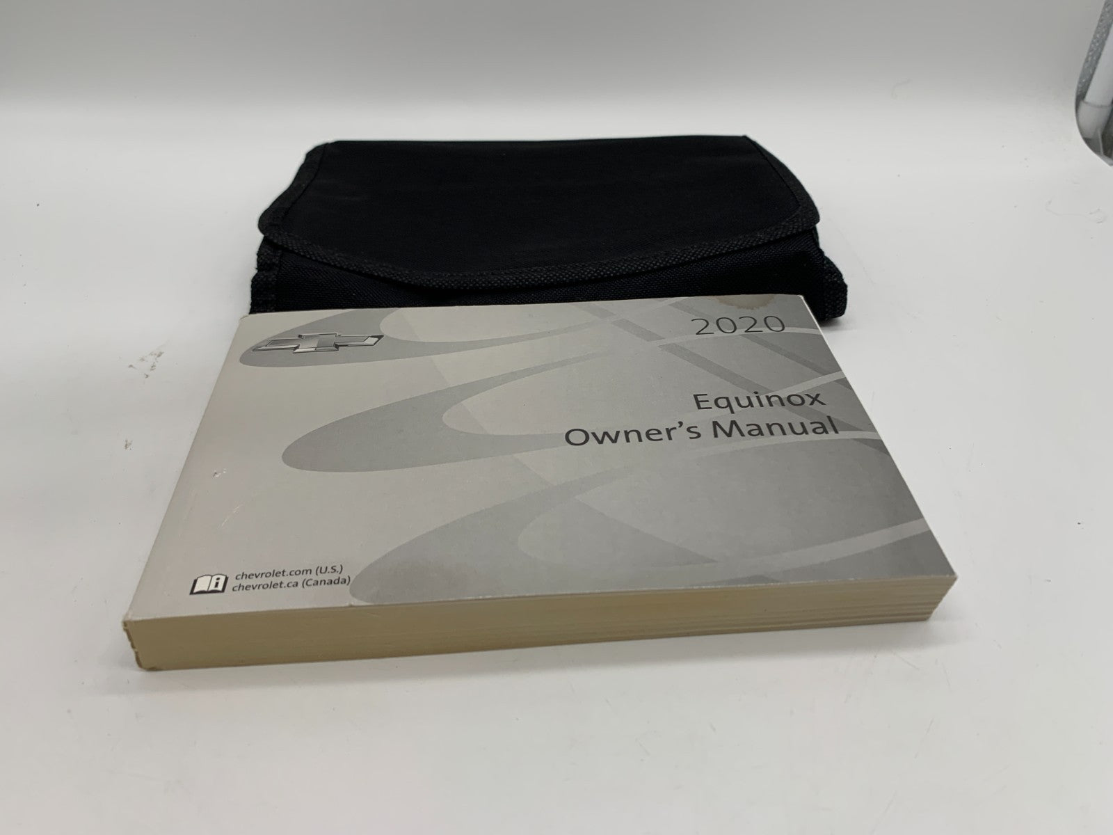2020 Chevrolet Equinox Owners Manual Set with Case OEM B03B44002