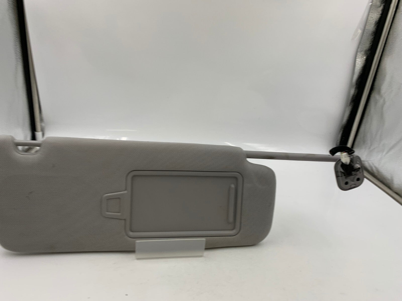 2015-2019 Hyundai Sonata Passenger Sun Visor Gray Illuminated OEM B03B49026