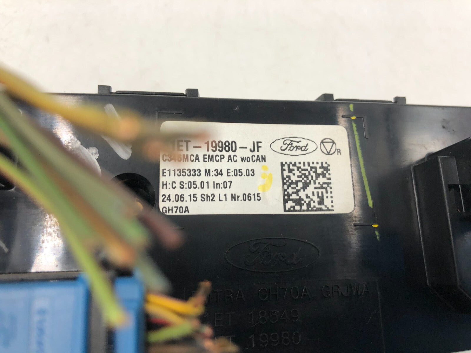 2015-2018 Ford Focus AC Heater Climate Control Unit OEM C02B52011
