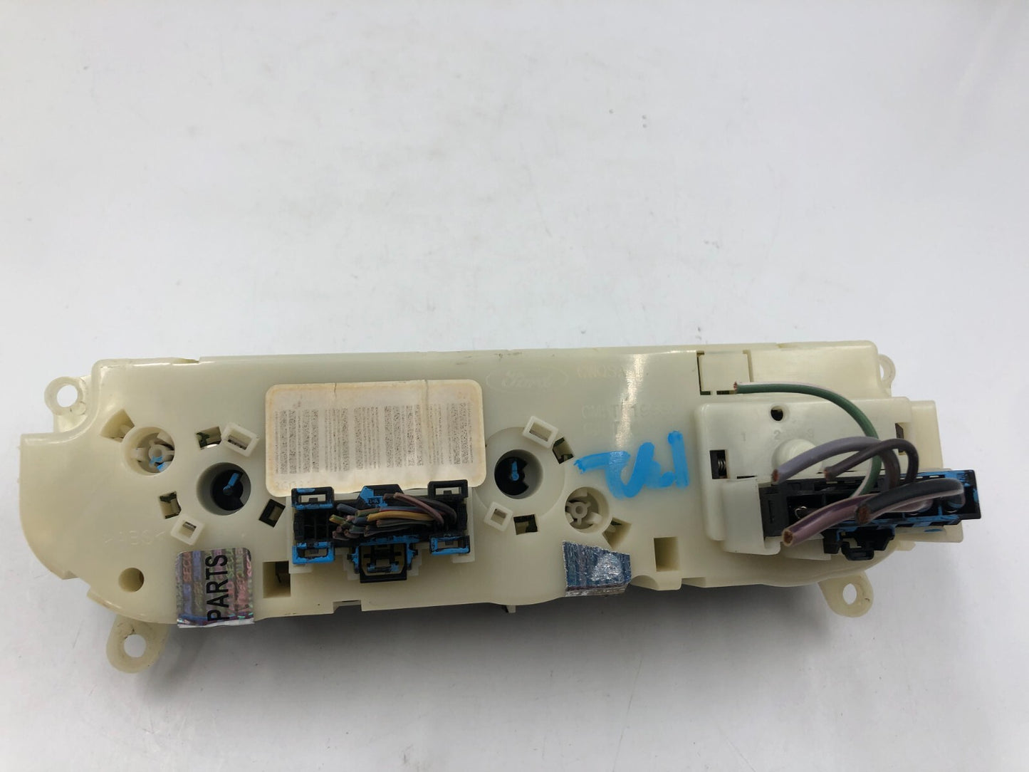 2013-2014 Ford Focus AC Heater Climate Control Unit OEM A04B21037