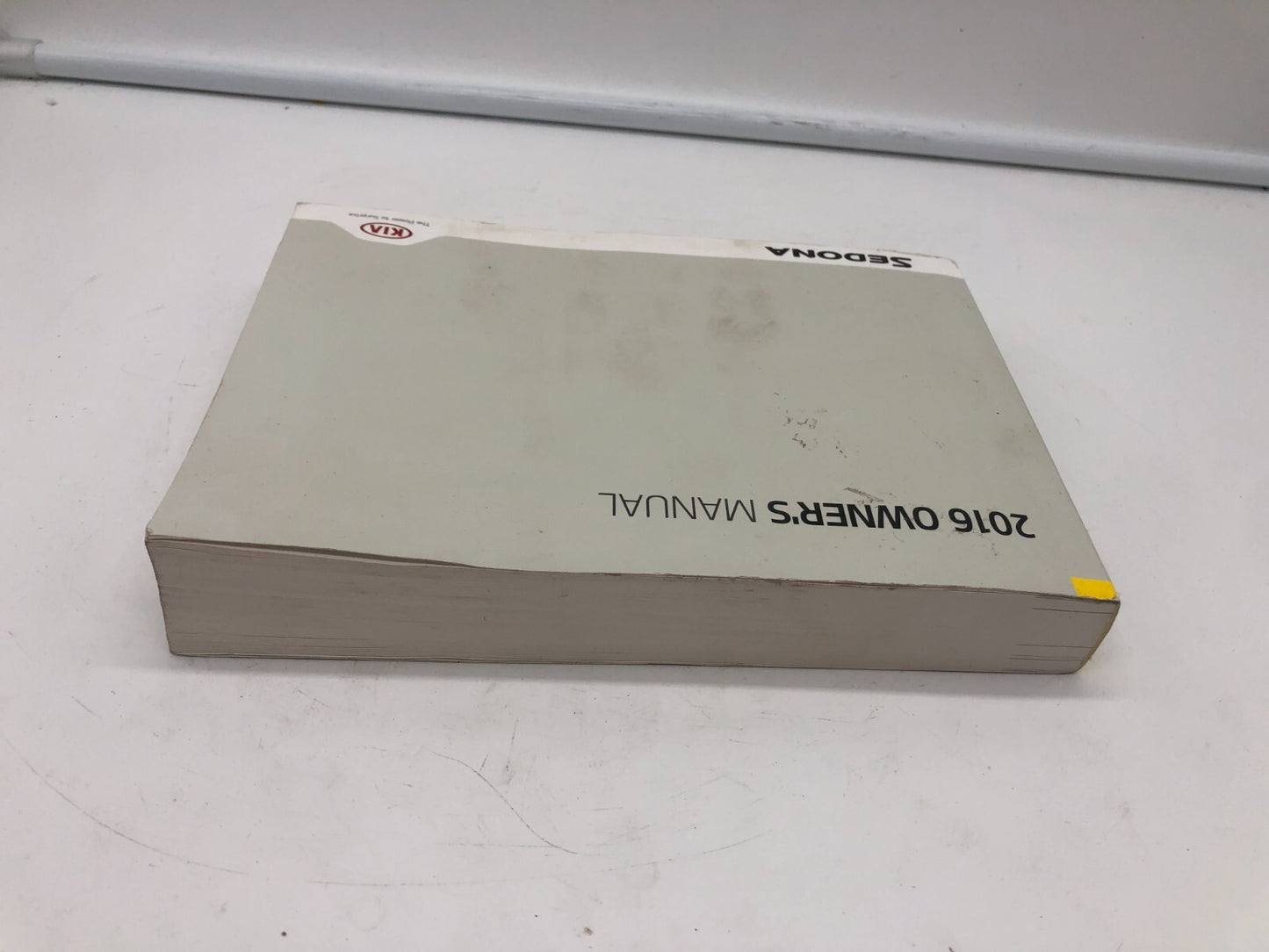 2016 Kia Sedona Owners Manual OEM A02B33005