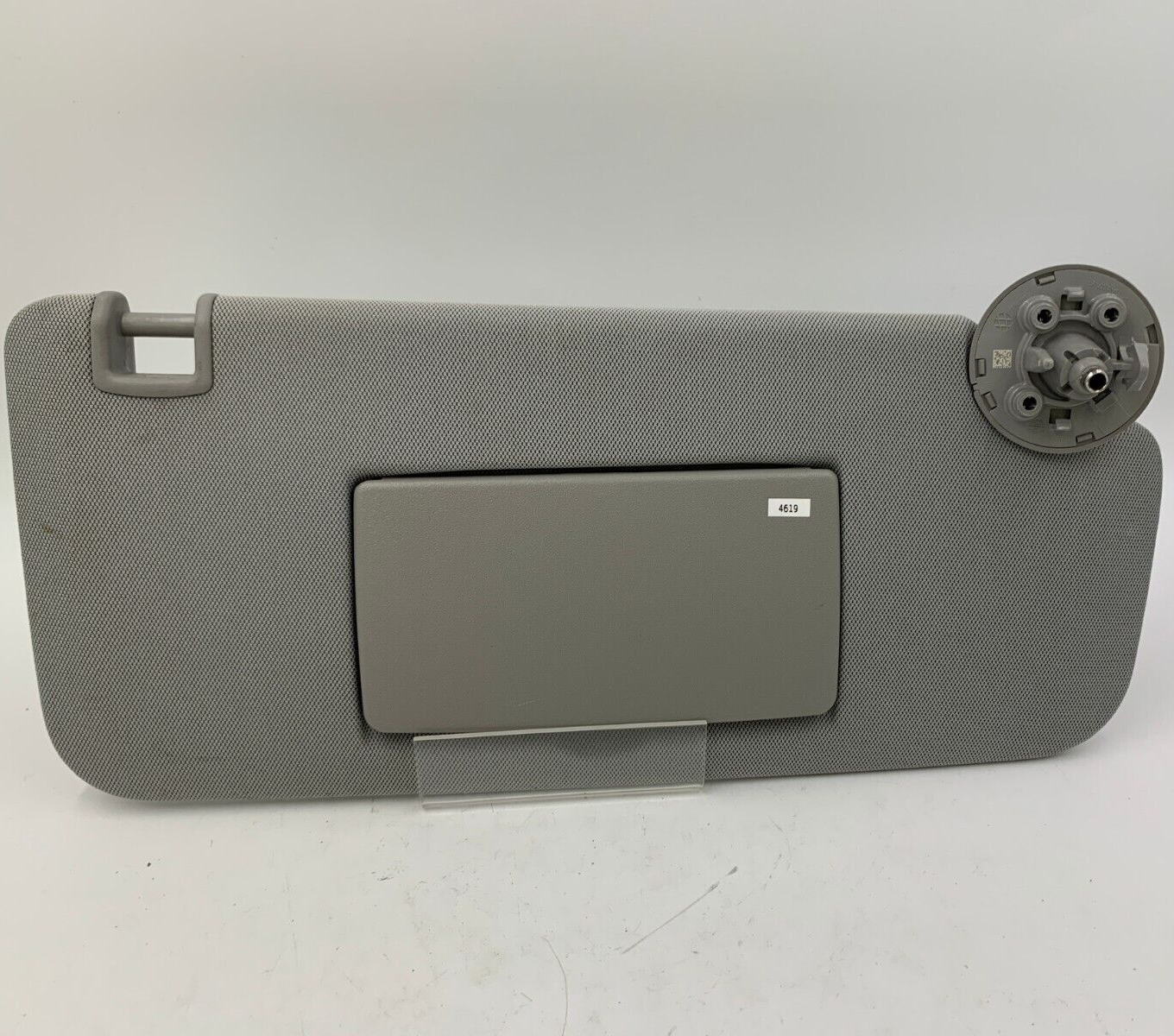 2017-2021 Chevrolet Trax Passenger Sun Visor Gray OEM D01B63001