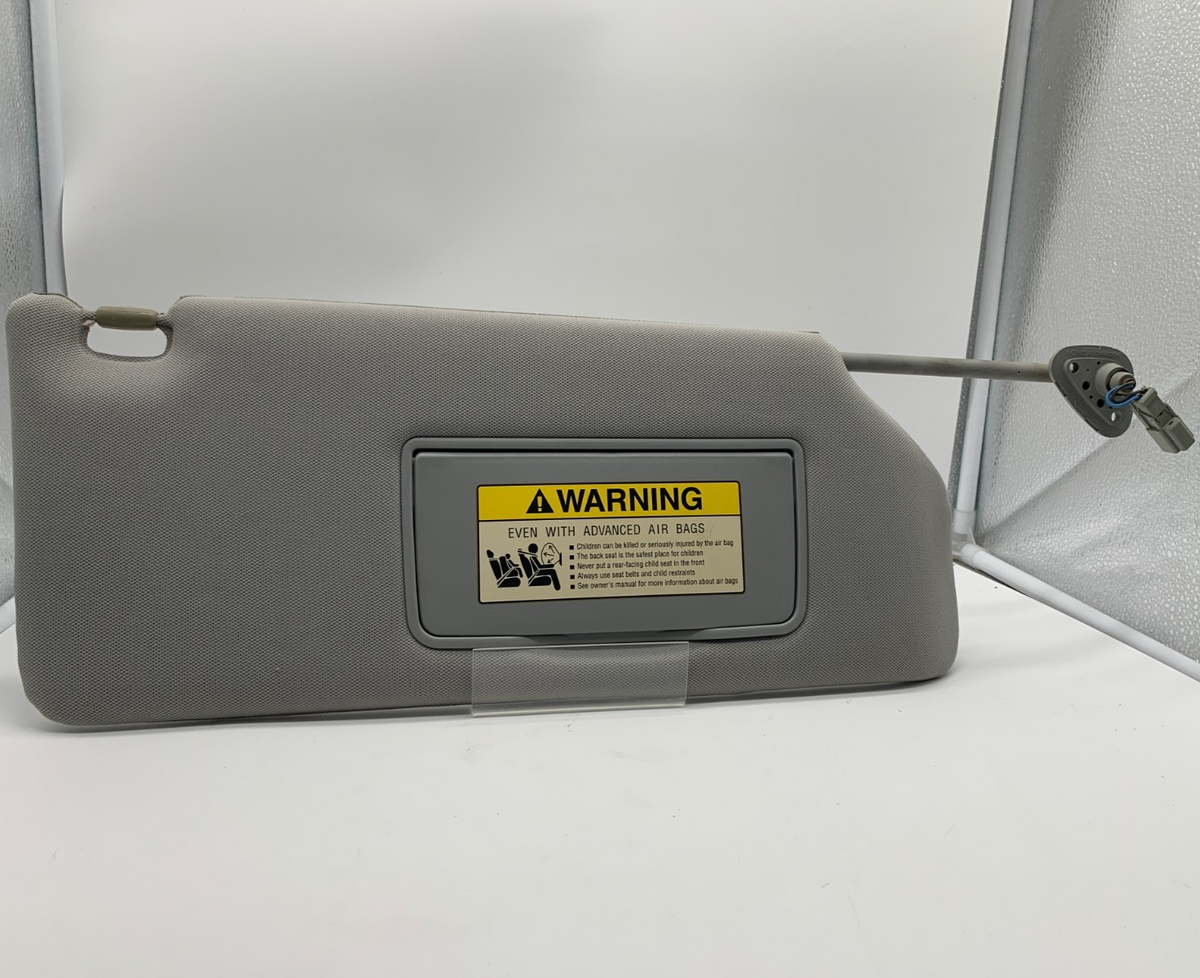2006-2010 Honda Odyssey Passenger Sun Visor Gray Illuminated OEM C01B39060