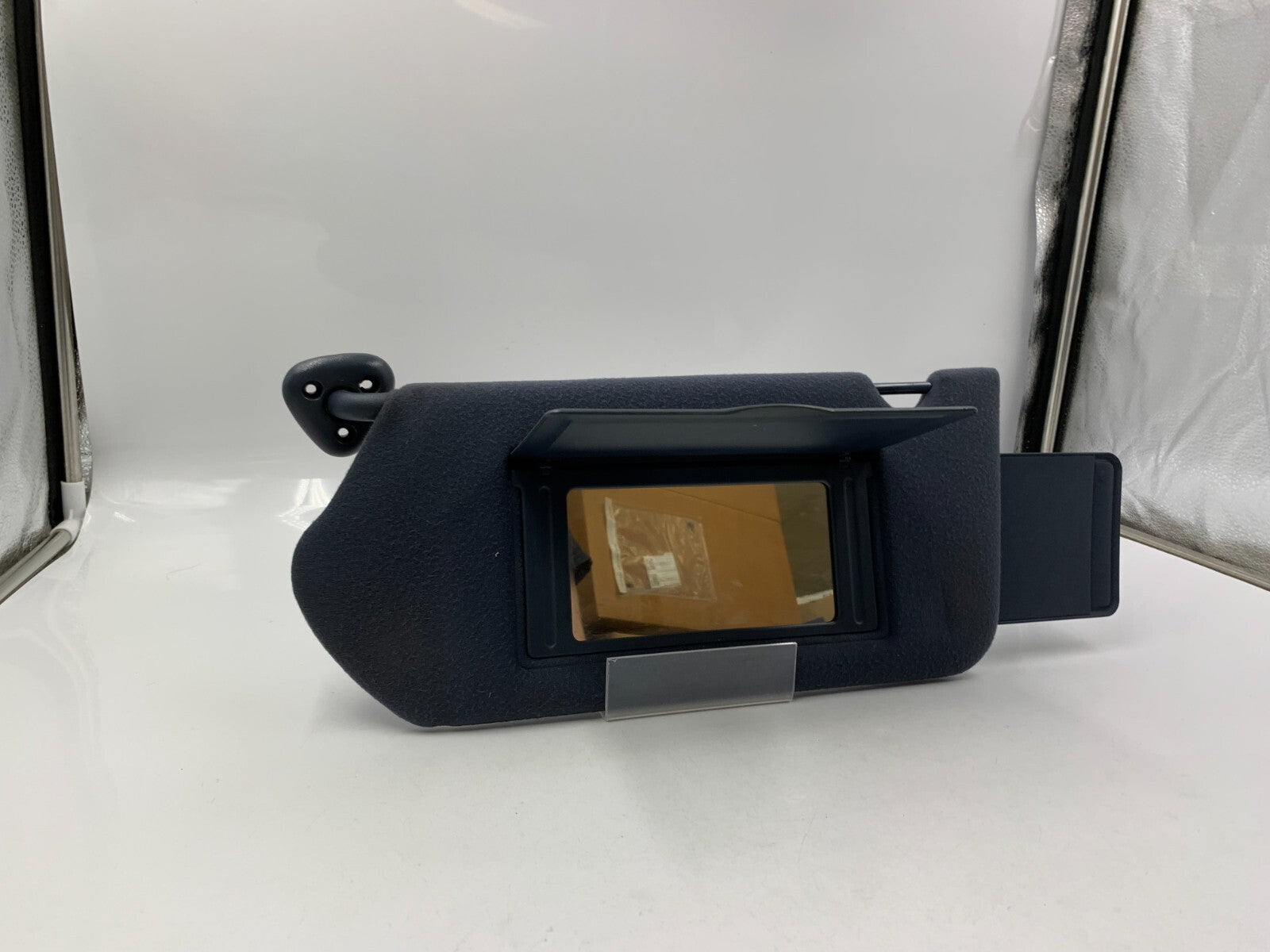 2000-2005 Chevrolet Impala Driver Sun Visor Blue Illumination OEM A02B35093