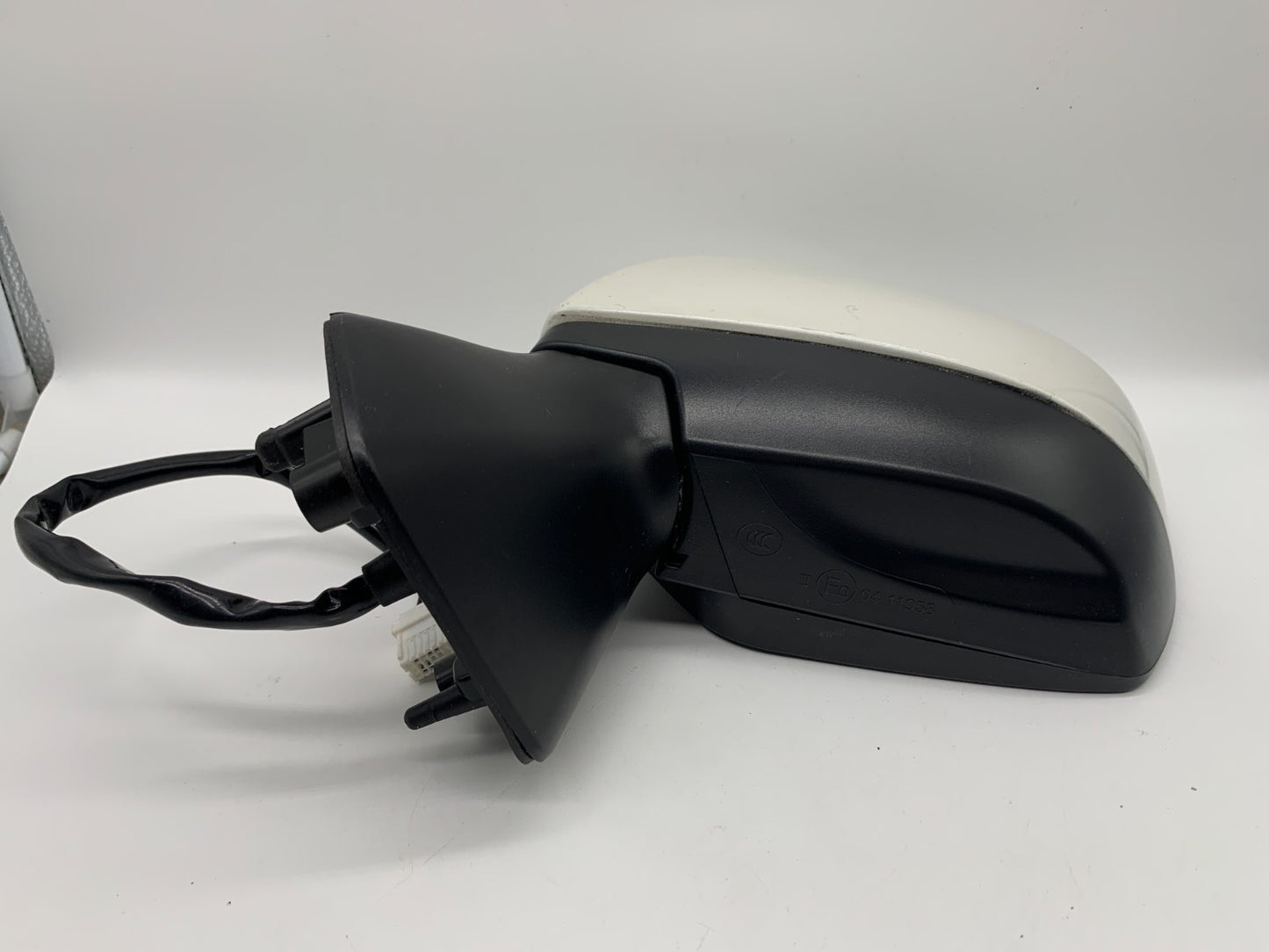 2014-2016 Subaru Forester Driver Side Power Door Mirror White OEM C02B05022
