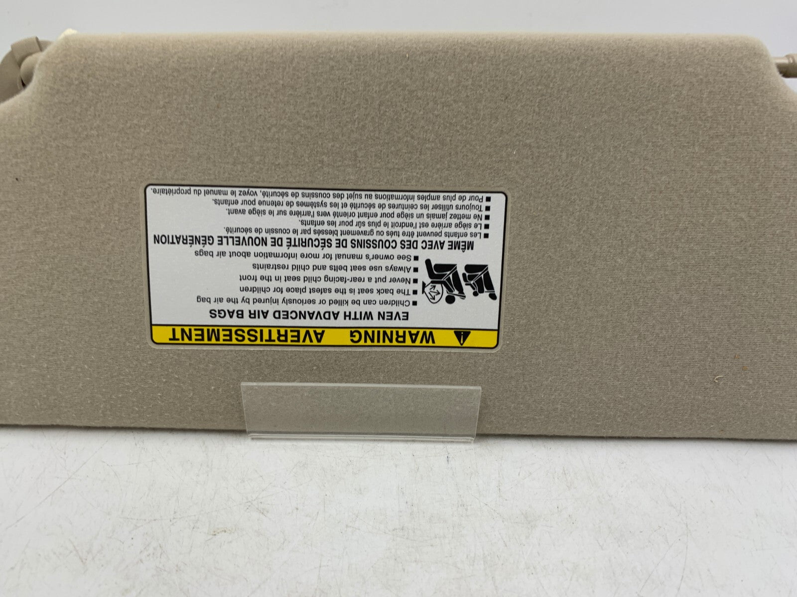 2005-2012 Toyota Avalon Passenger Sun Visor Beige Illuminated OEM B03B04003