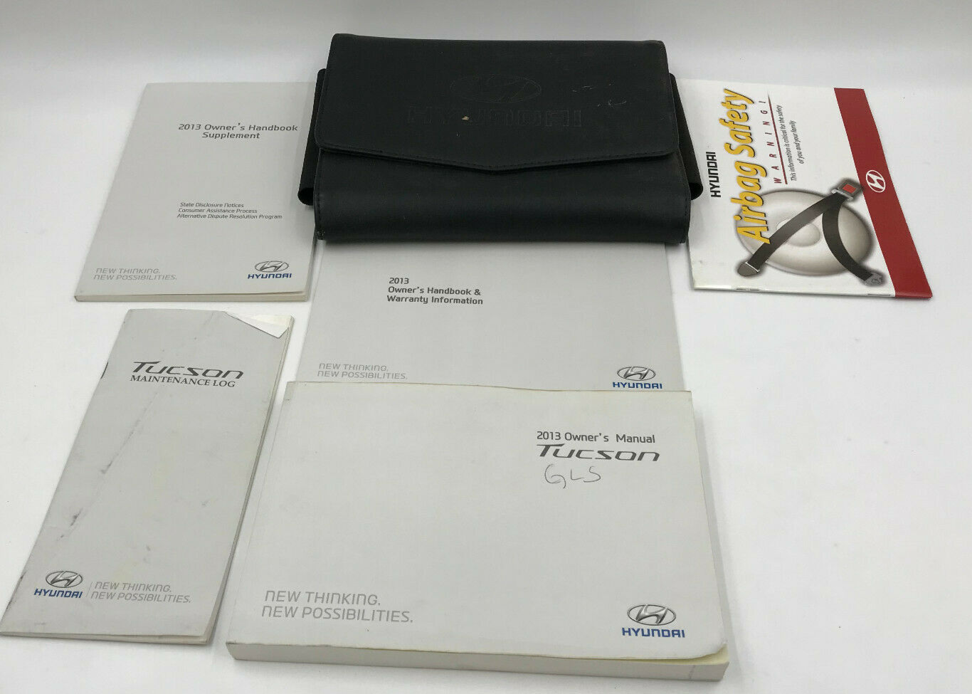 2013 Hyundai Tucson Owners Manual Set with Case OEM D01B29088