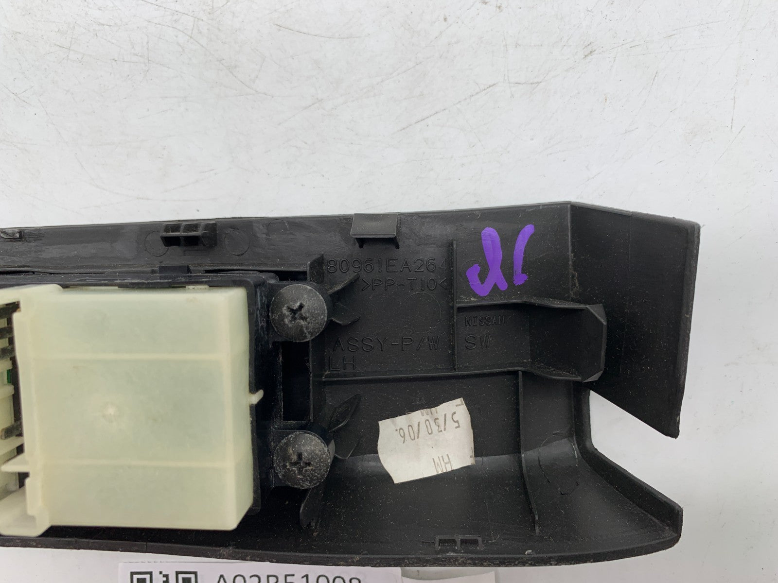 2007-2015 Nissan XTerra X-Terra Master Power Window Switch OEM A02B51008