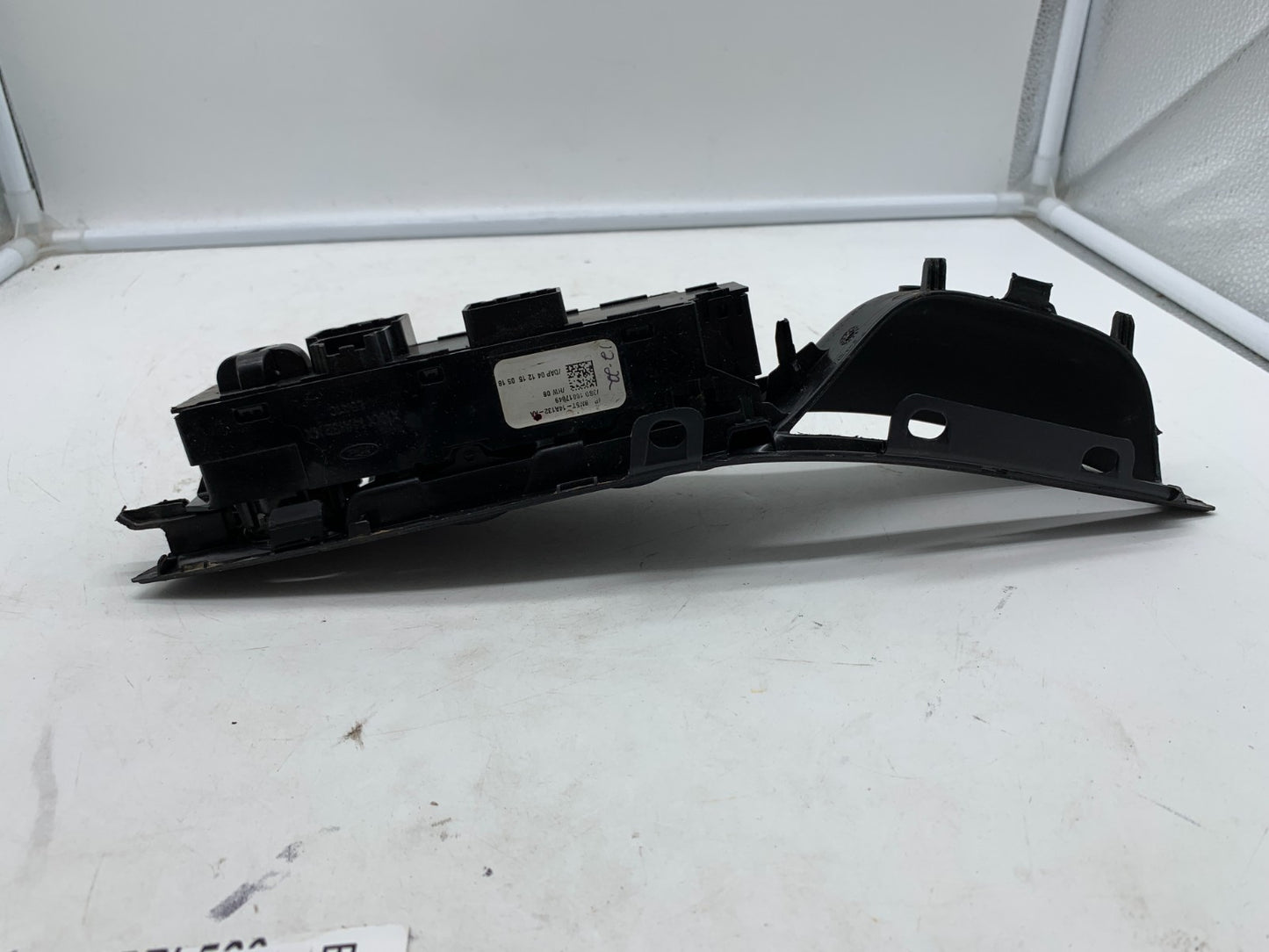 2012-2018 Ford Focus Master Power Window Switch OEM A03B20007