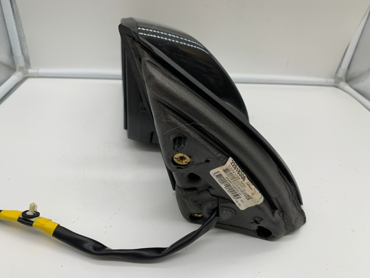 2011-2014 GMC Terrain Driver Side Power Door Mirror Gray OEM D03B66001