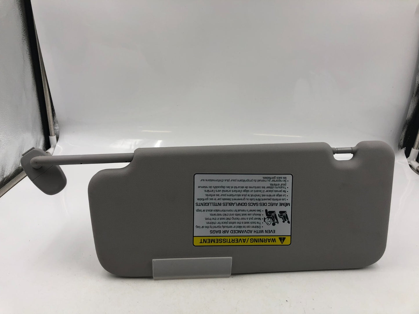 2018-2019 Hyundai Kona Passenger Sun Visor Gray Illuminated OEM A01B23010