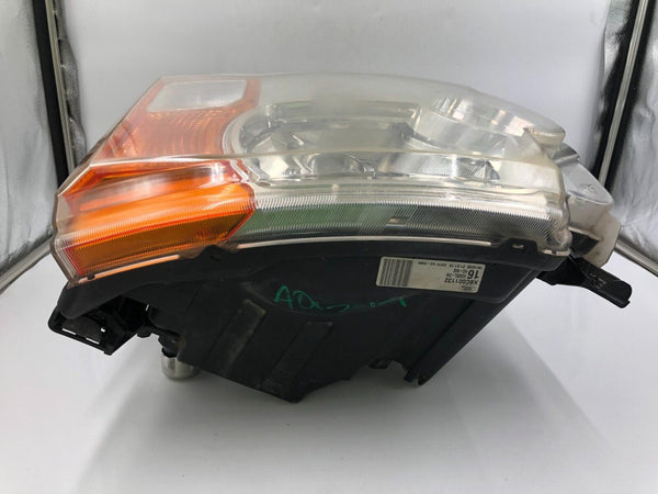 2005-2009 Land Rover LR3 Driver Side Head Light Headlight OEM L02B14080