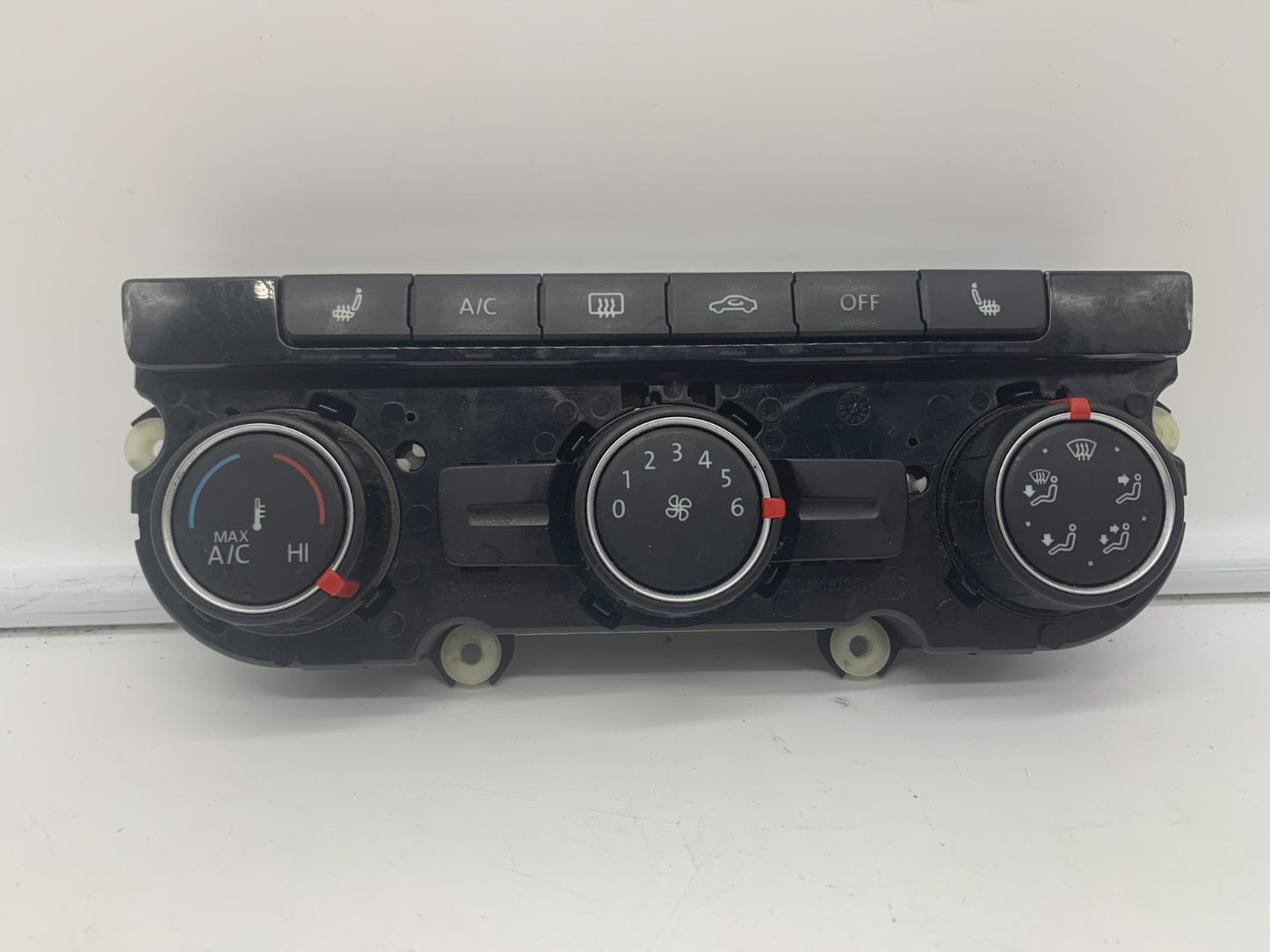 2013-2015 Volkswagen Passat Dual Zone Climate Control AC Heater Heated Seats OEM
