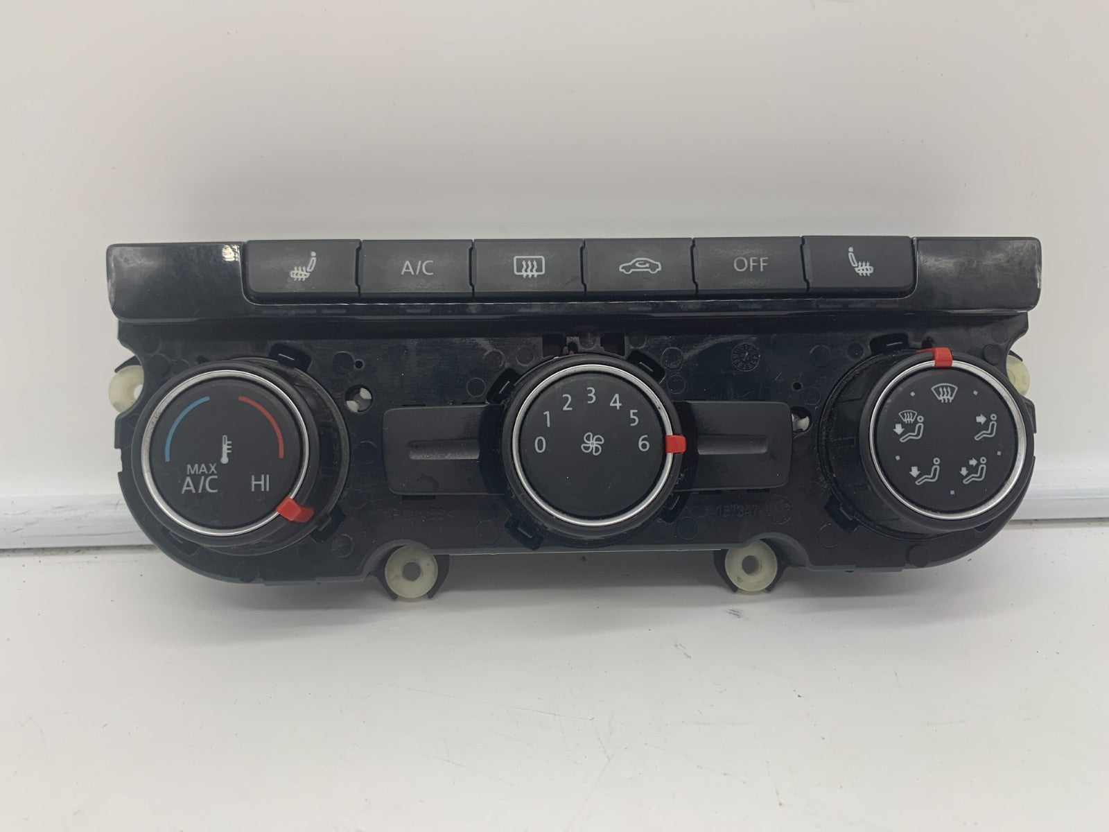2013-2015 Volkswagen Passat Dual Zone Climate Control AC Heater Heated Seats OEM