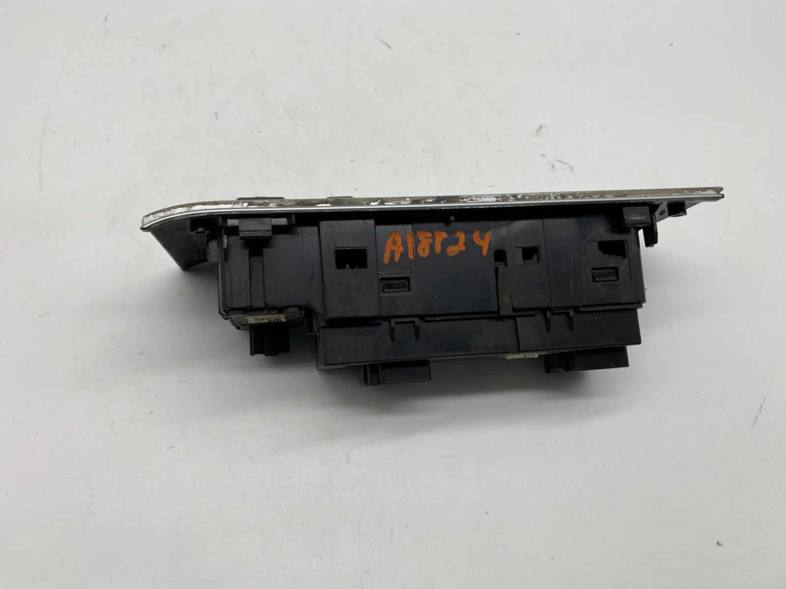 2008-2010 Mercury Mountaineer Master Power Window Switch OEM A04B43012