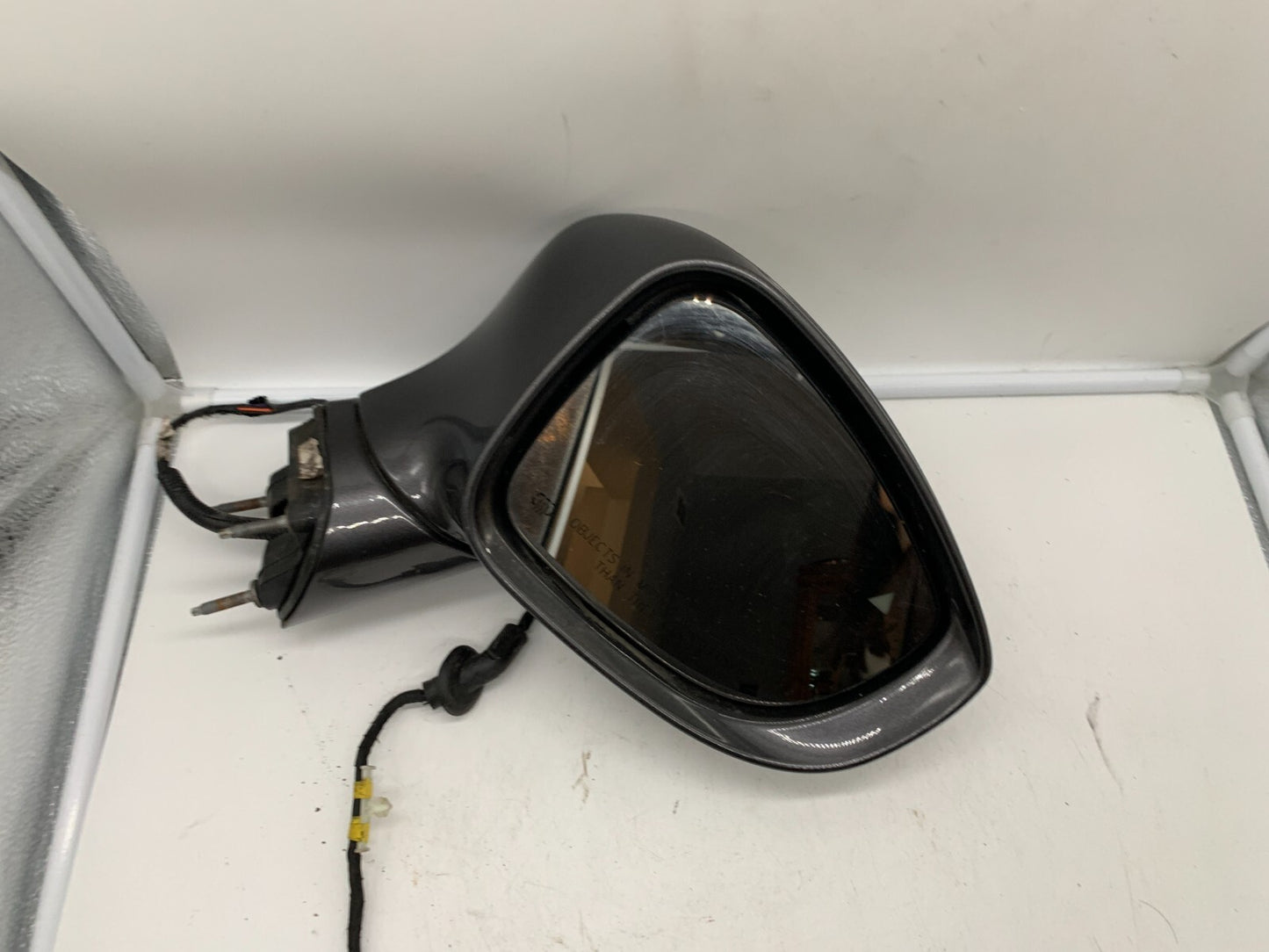 2017-2019 Chrysler Pacifica Passenger Side View Door Mirror Black BSA E02B30026
