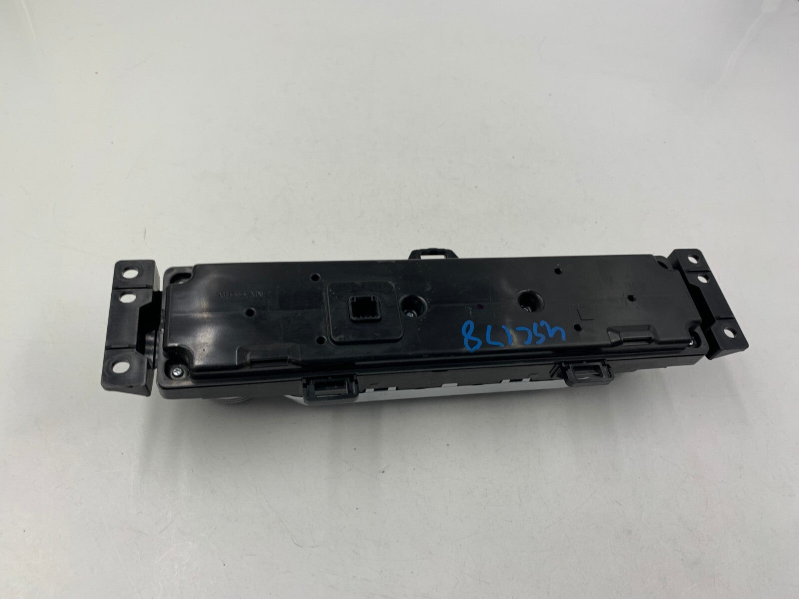 2019-2022 Nissan Altima AC Heater Climate Control Unit OEM C01B43053