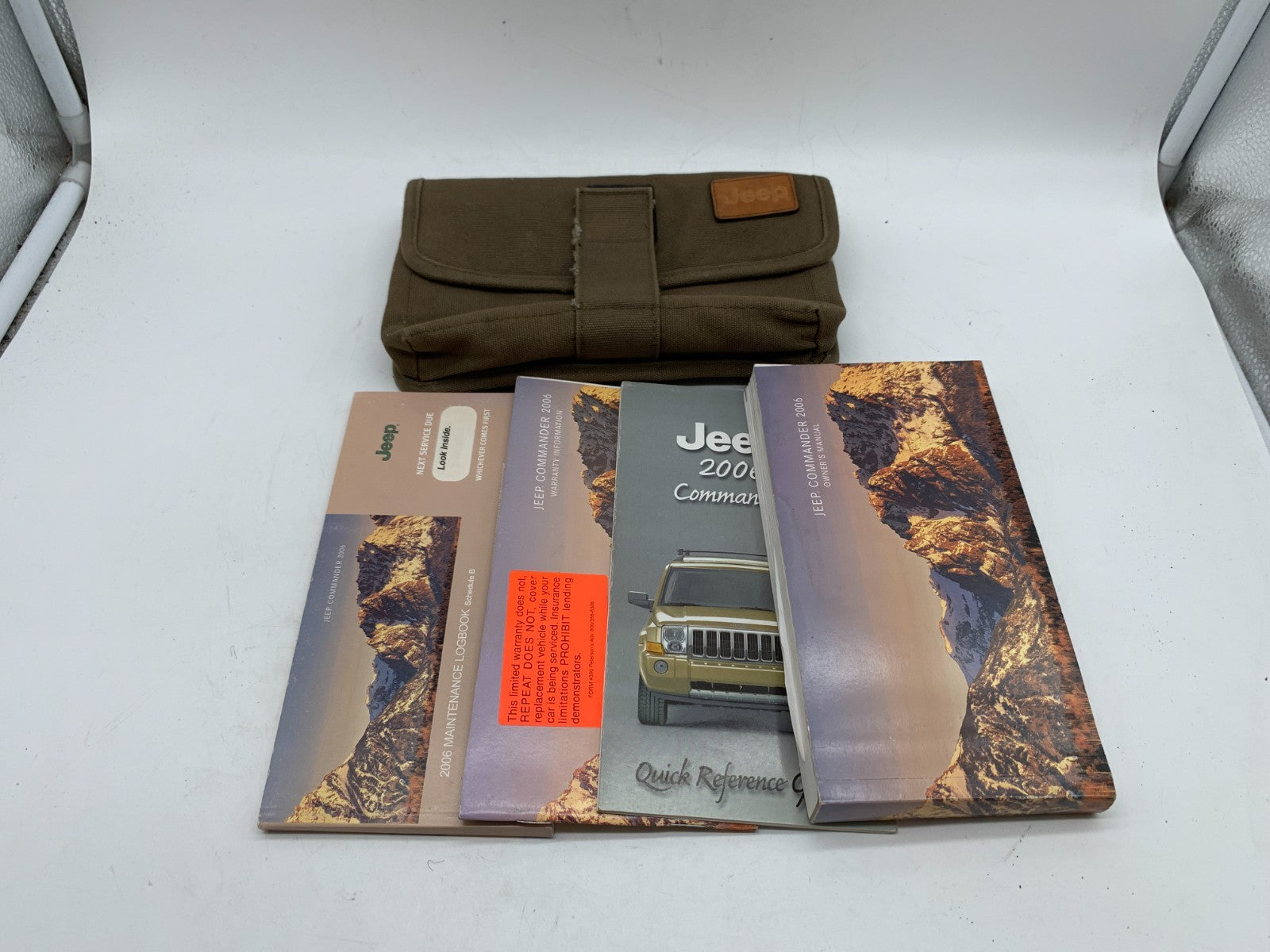 2006 Jeep Commander Owners Manual Set with Case OEM C02B01013