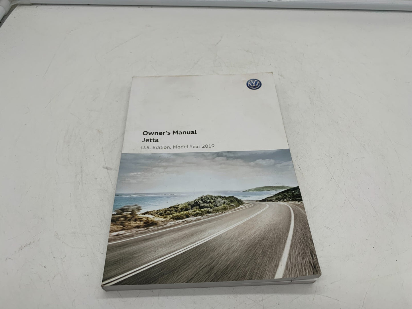 2019 Volkswagen Jetta Owners Manual OEM C03B15010