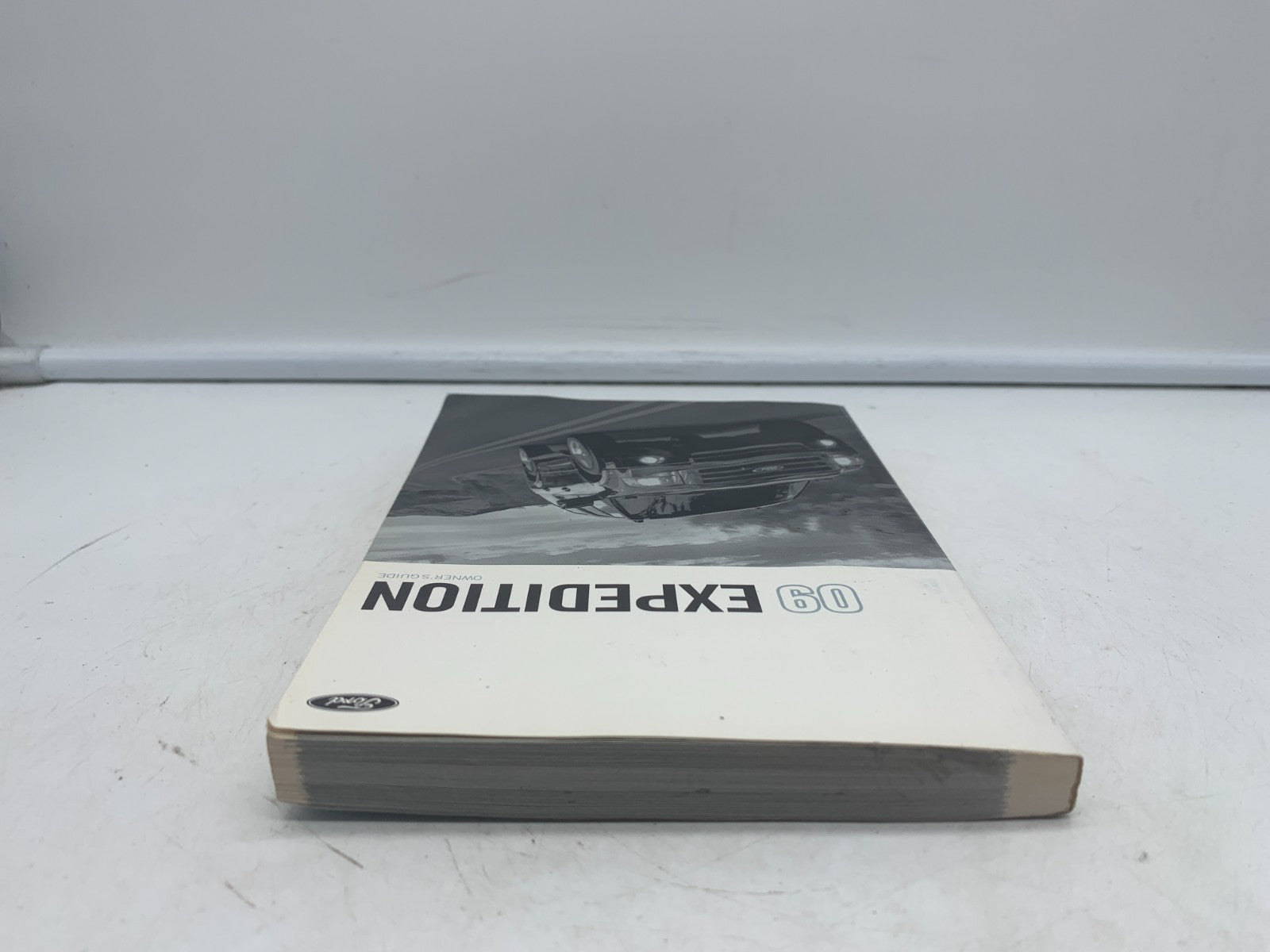 2009 Ford Expedition Owners Manual Set with Case OEM