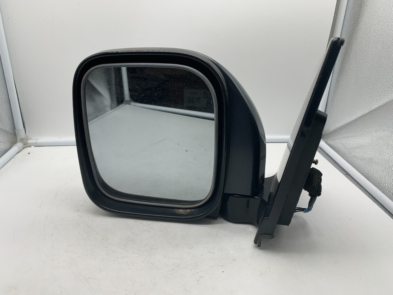 2001-2006 Mitsubishi Montero Driver Side Power Door Mirror Gray OEM A04B36003