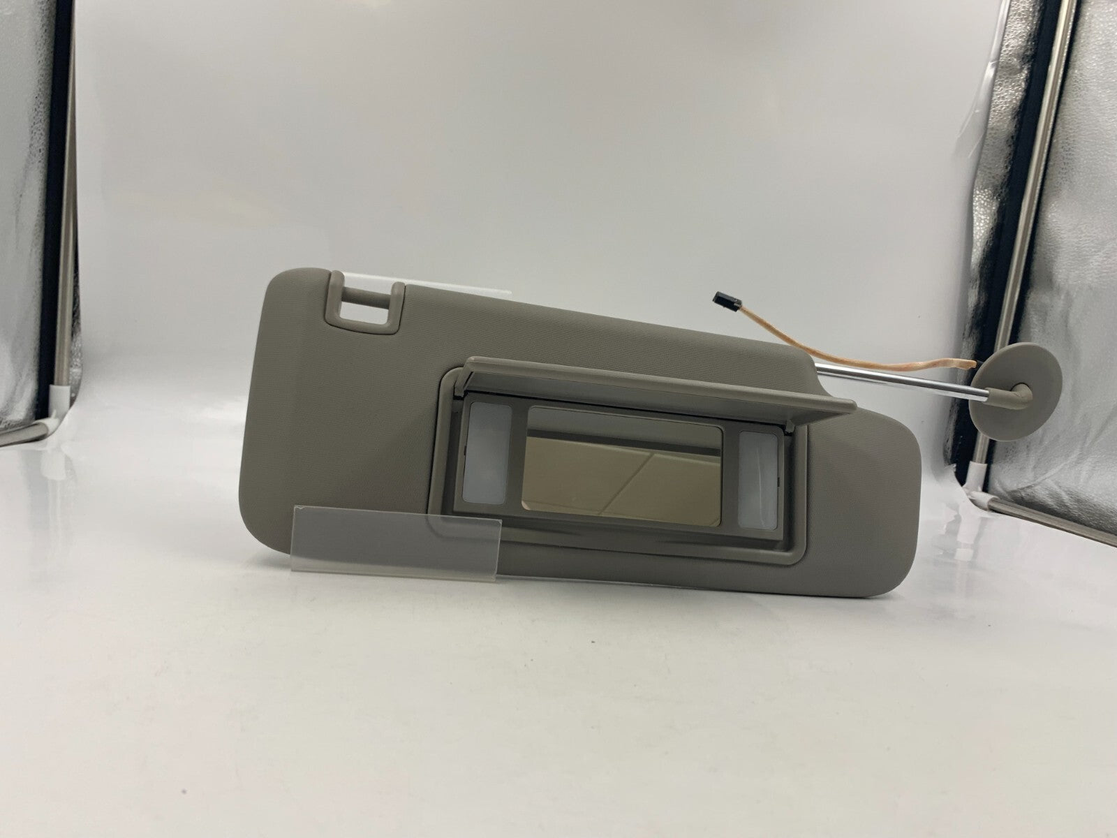 2016-2020 Chevrolet Malibu Passenger Sun Visor Gray Illuminated OEM A03B34041