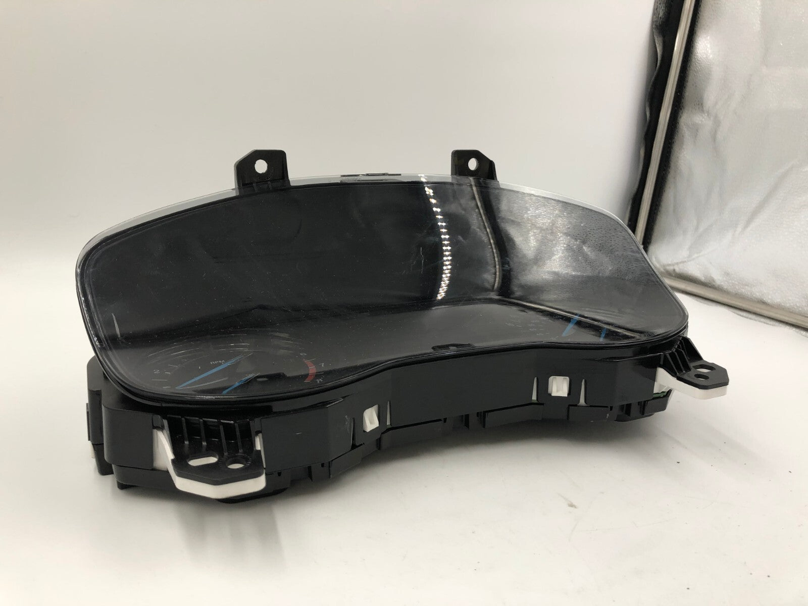 2014-2015 Ford Fusion Speedometer Instrument Cluster 42,473 Miles OEM D01B33067