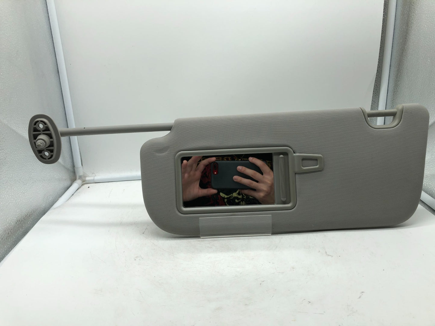2014-2019 Kia Soul Driver Sun Visor Illuminated Gray OEM C03B46004