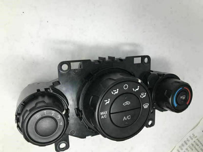 2014 Ford Fiesta AC Heater Climate Control Unit OEM D02B18012
