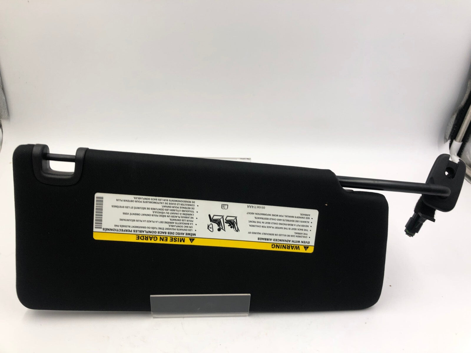 2016-2017 Chrysler 200 Driver Sun Visor Black Illuminated OEM C02B08003