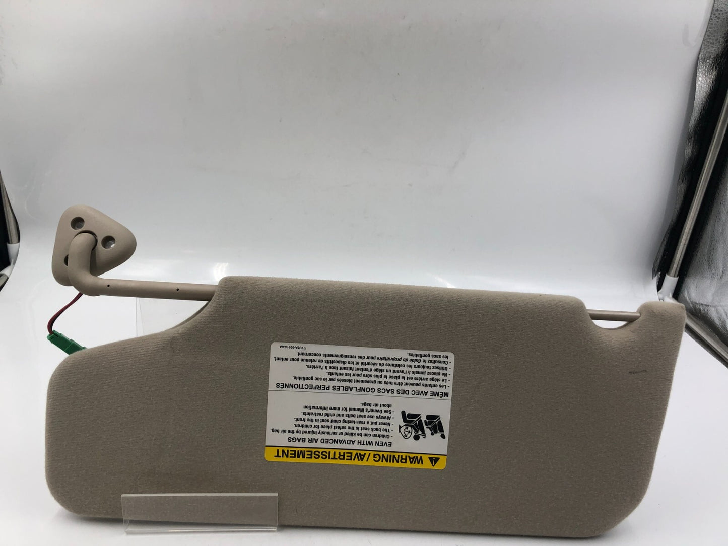 2008-2009 Mercury Sable Passenger Sun Visor Tan Illuminated OEM B02B05049