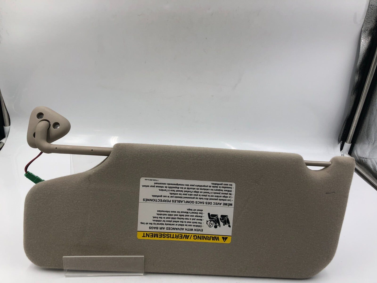 2008-2009 Mercury Sable Passenger Sun Visor Tan Illuminated OEM B02B05049