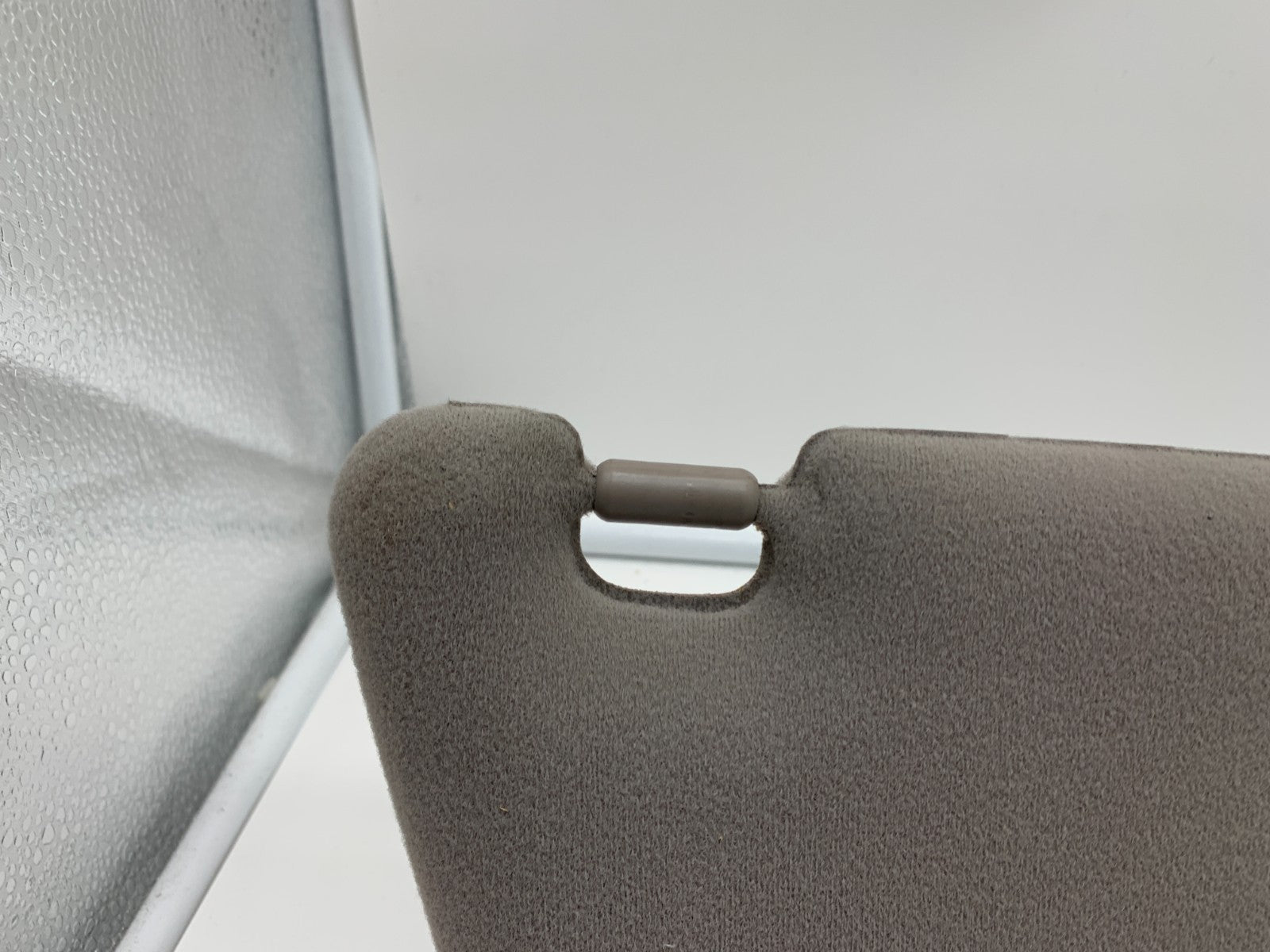 2004 Lexus ES330 Passenger Sun Visor Gray Illuminated OEM C02B28002