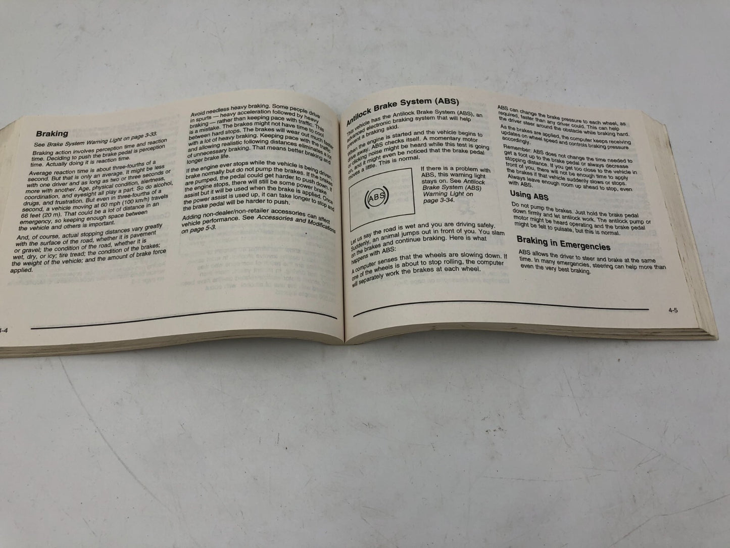 2009 Chevrolet Malibu Owners Manual OEM A04B43069