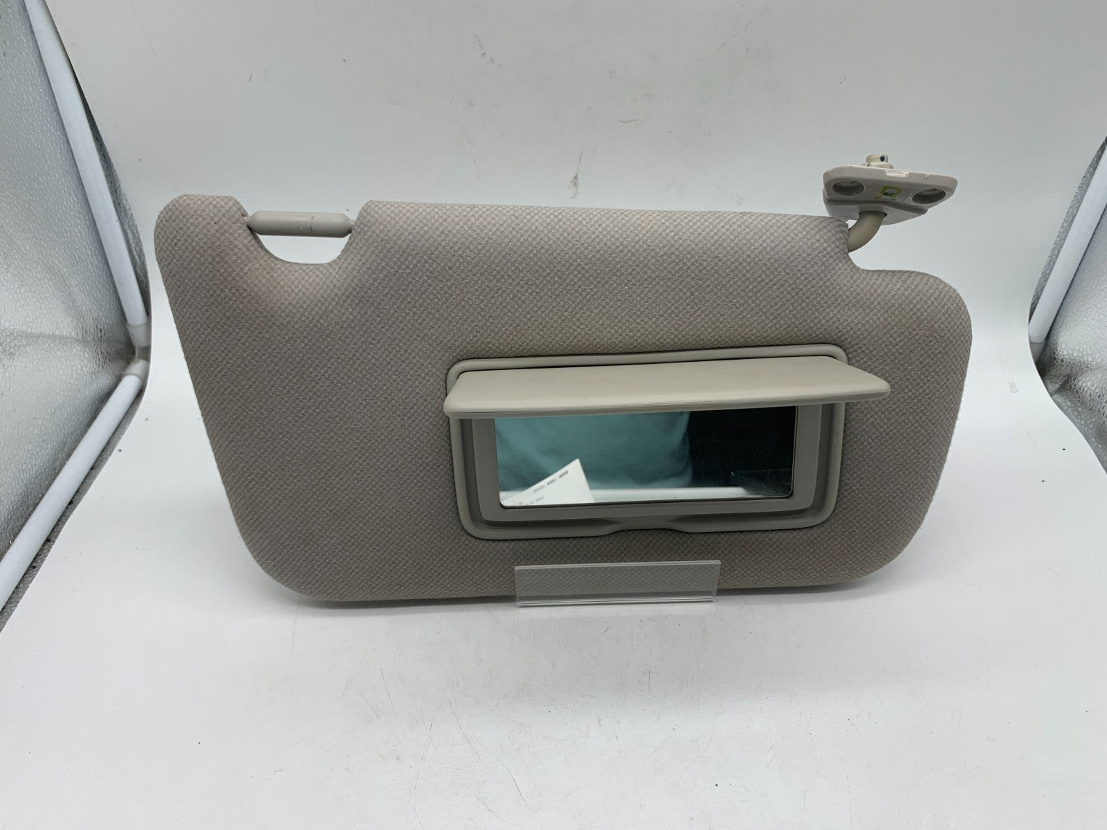 2013-2019 Nissan Sentra Passenger Sun Visor Gray OEM E02B18001