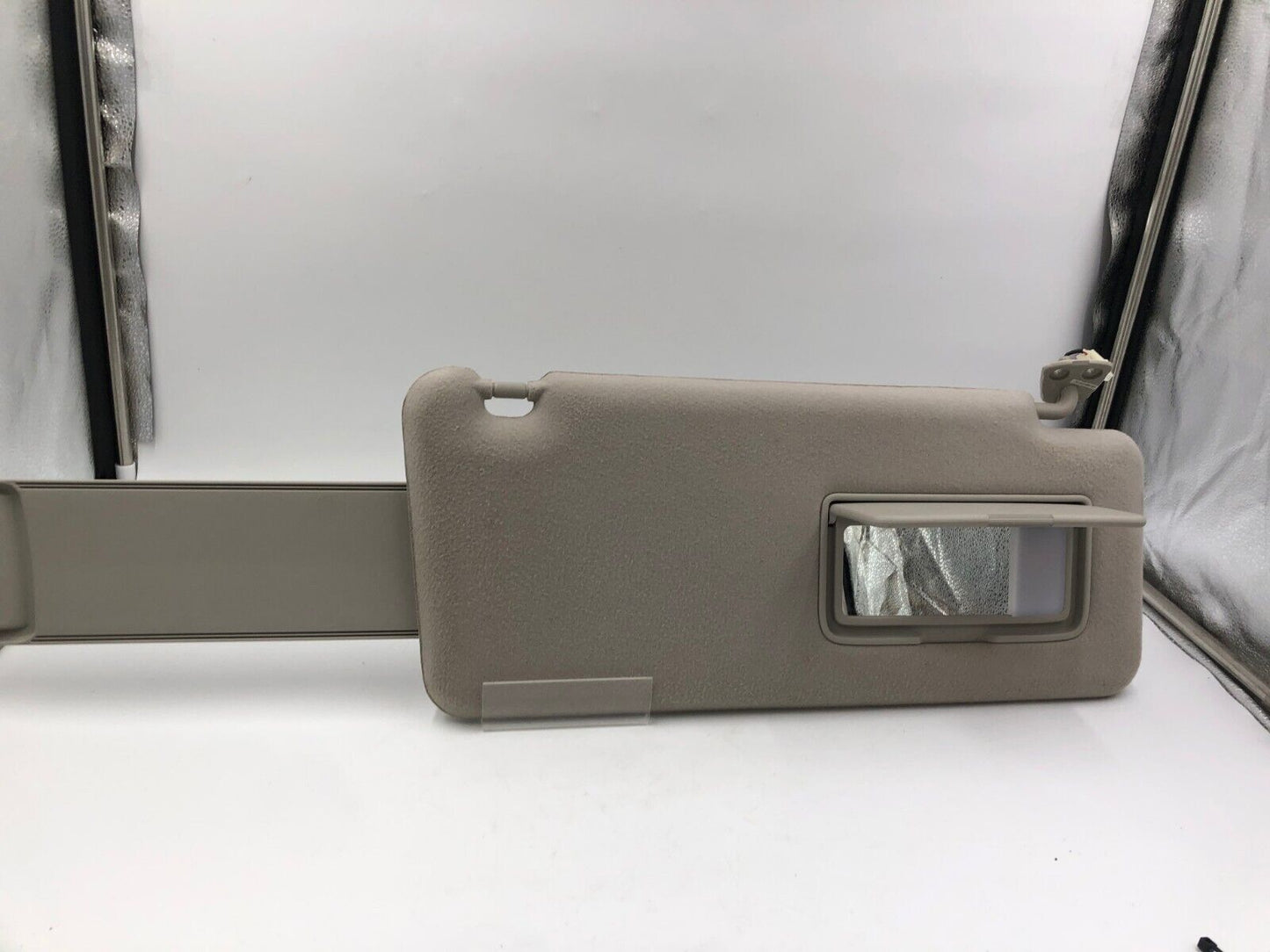 2011-2017 Nissan Quest Passenger Sun Visor Sunvisor Gray Illuminated D03B58003