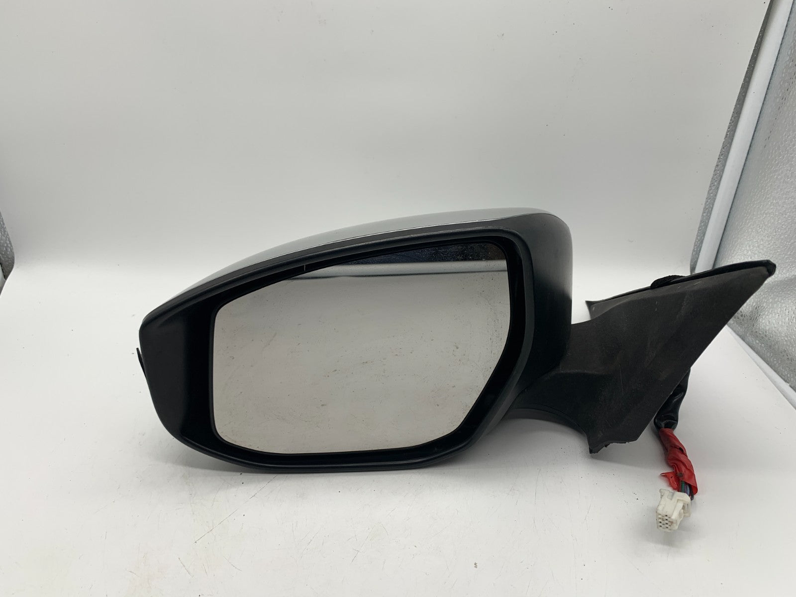 2013-2018 Nissan Altima Sdn Driver Side View Power Door Mirror Silver D01B05003