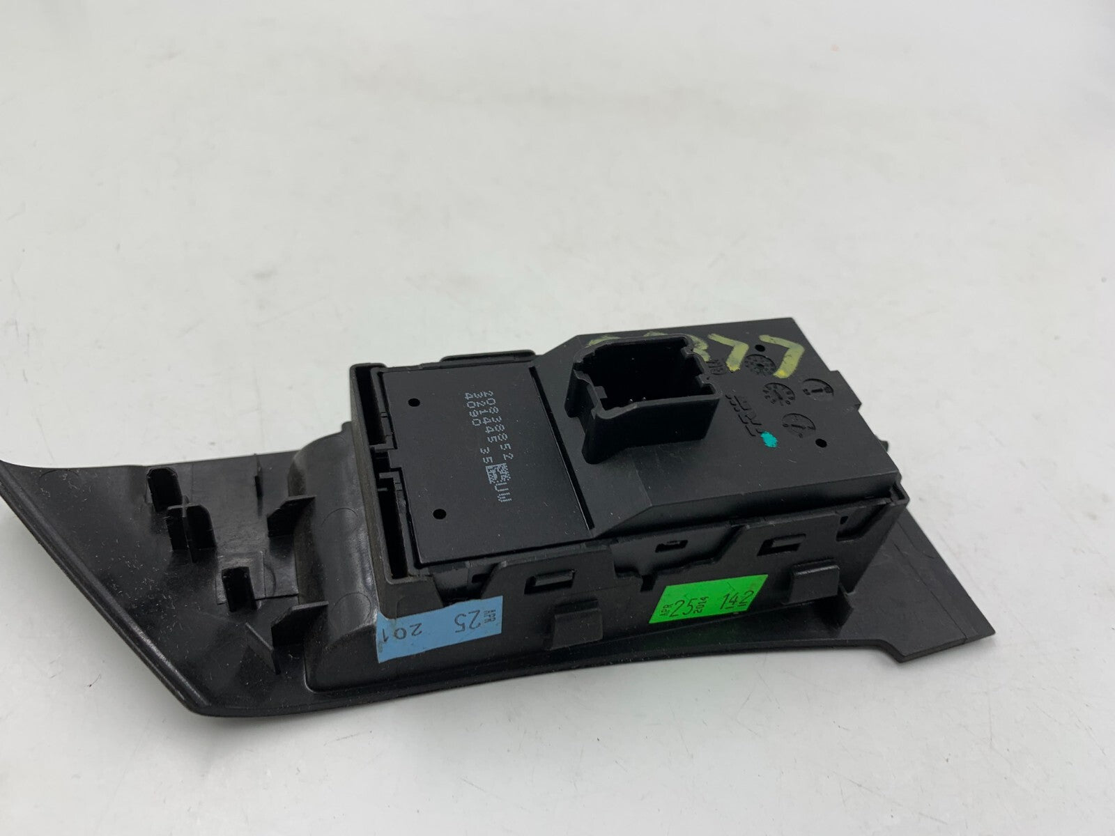 2011-2014 Buick Verano Master Power Window Switch OEM C03B18041