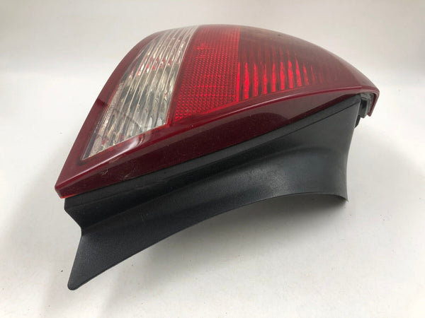 2004-2007 Ford Taurus Sedan Driver Side Tail Light Taillight OEM D03B25021