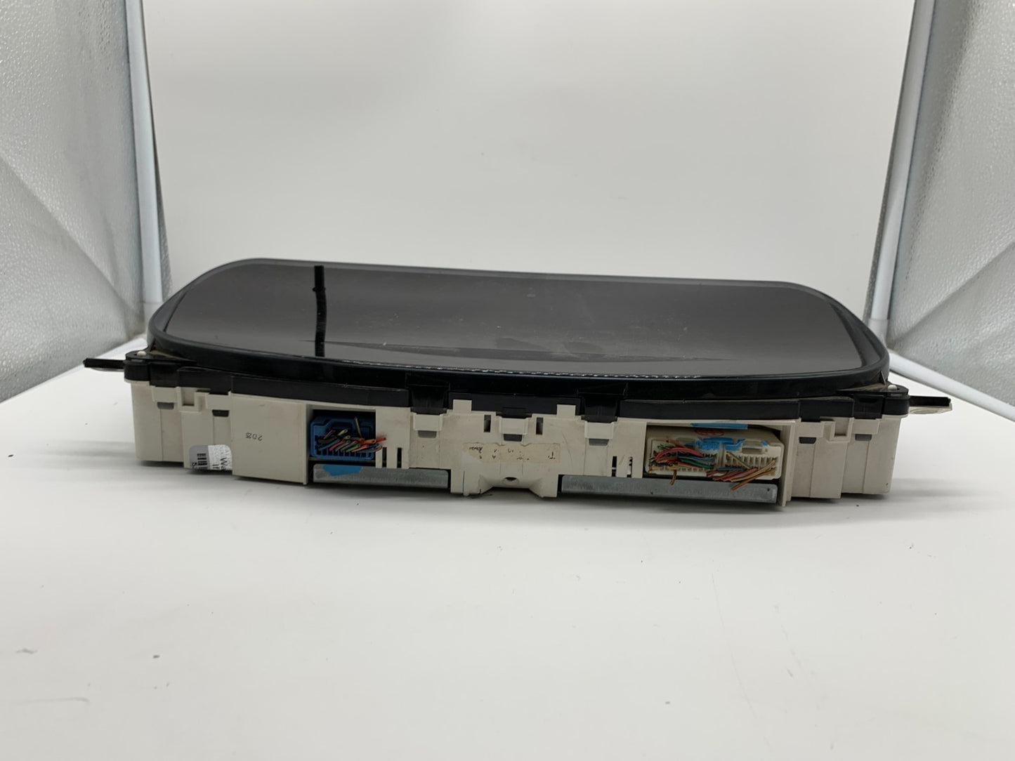 2001-2002 Mazda Millenia Speedometer Instrument Cluster 83123 Miles C04B63007