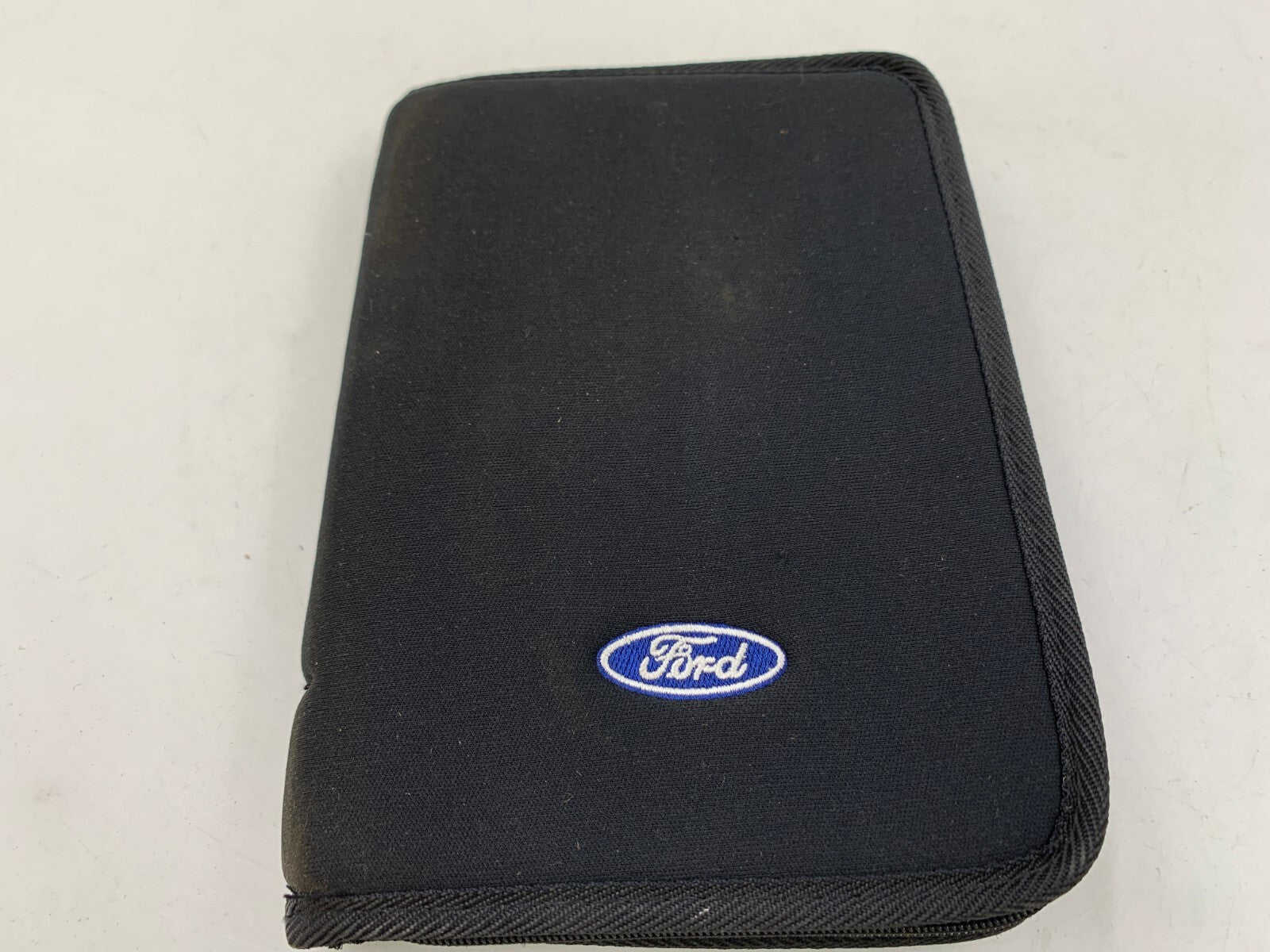 2009 Ford Edge Owners Manual Set with Case OEM E03B40032