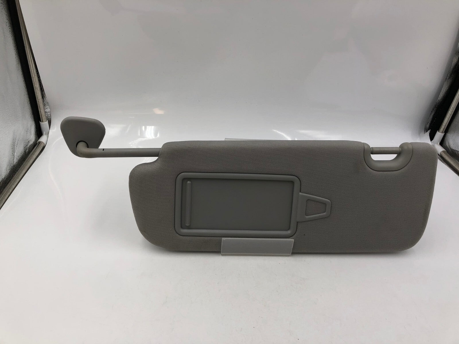 2013-2018 Hyundai Santa Fe Driver Sun Visor Beige Illuminated OEM A03B02025