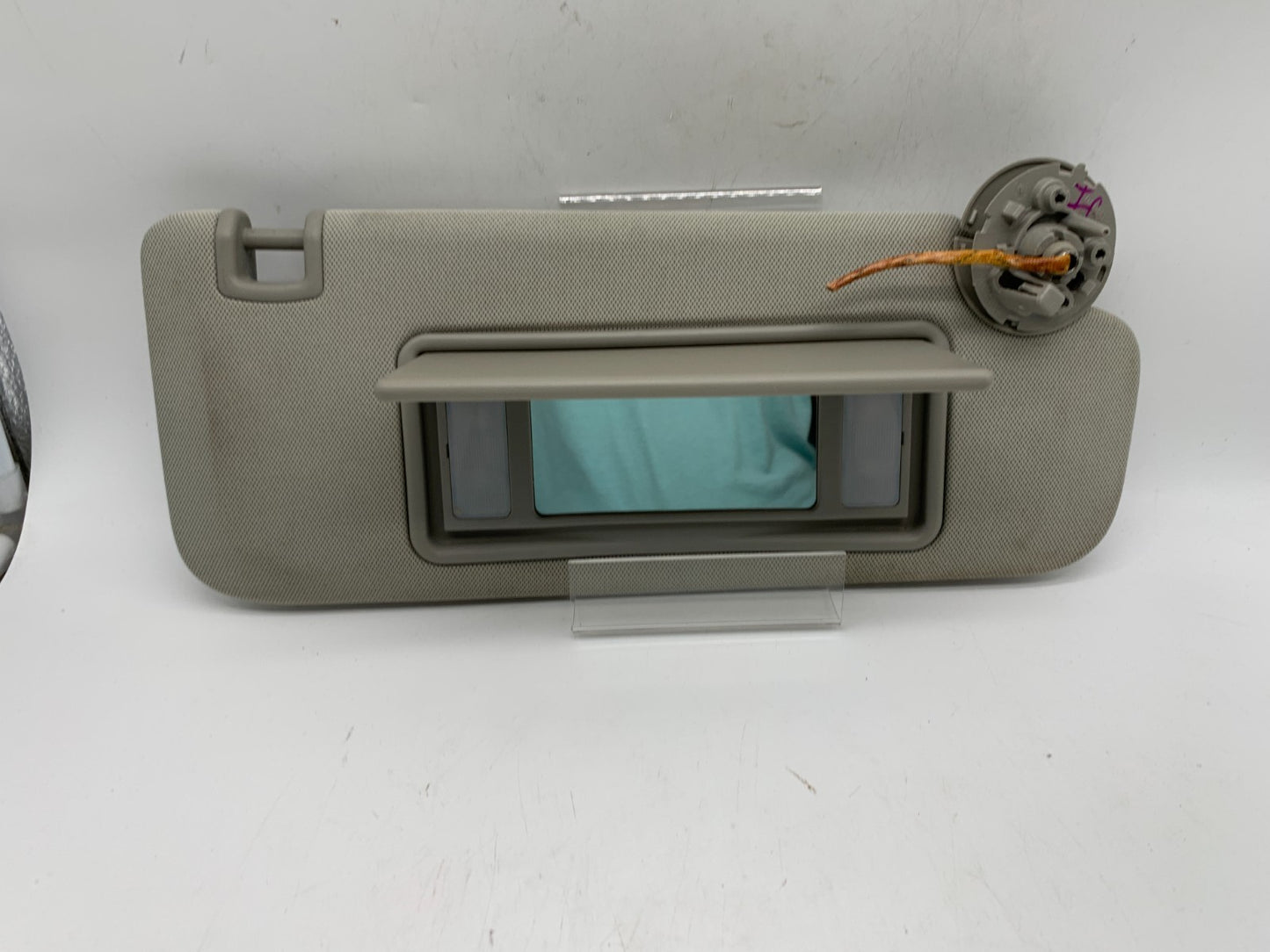 2013-2016 Chevrolet Malibu Passenger Sun Visor Gray Illuminated OEM A04B42006
