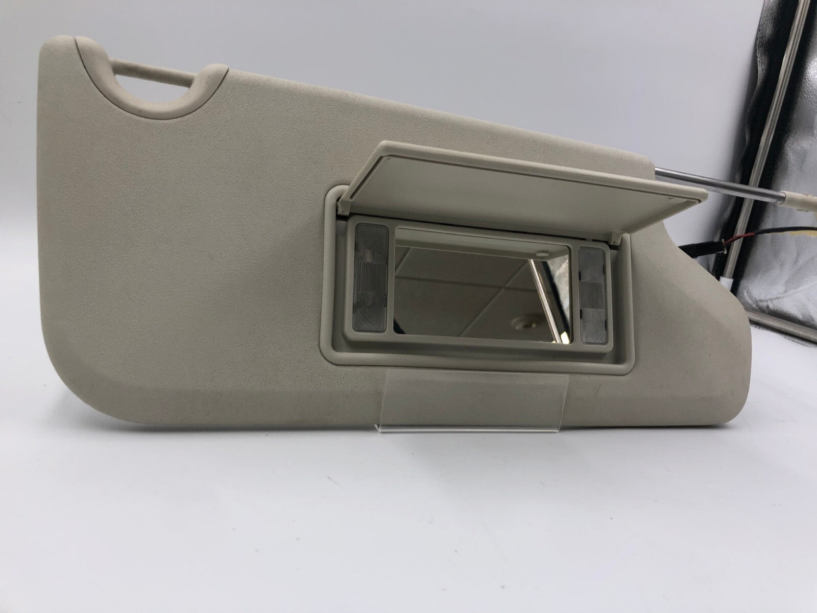 2009-2010 Dodge Journey Passenger Sun Visor Gray Illuminated OEM B04B22017