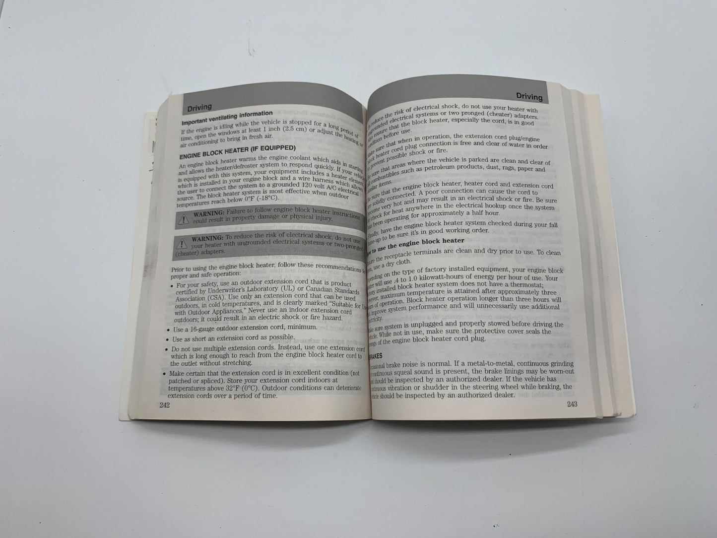 2011 Ford Taurus Owners Manual Set with Case OEM B03B24012